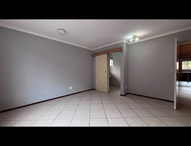 5 BEDROOM HOUSE TO LET IN STONEHENGE